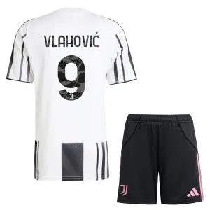 Juventus Dušan Vlahović 9 Djeca Nogometni Dresovi 2025/26 Domaći (+ Kratke Hlače)