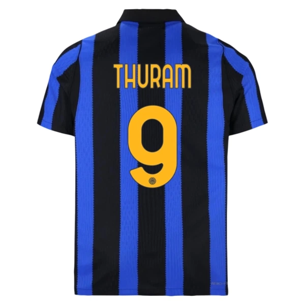 Inter Milan Thuram 9 Nogometni Dresovi 2026/27 Domaći Inter Milan Thuram 9 Nogometni Dresovi 2026/27 Domaći
