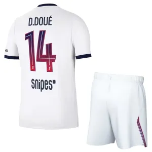 Paris Saint-Germain Désiré Doué 14 Djeca Nogometni Dresovi 2026/27 Gostujući (+ Kratke Hlače) Paris Saint-Germain Désiré Doué 14 Djeca Nogometni Dresovi 2026/27 Gostujući (+ Kratke Hlače)
