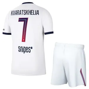 Paris Saint-Germain Khvicha Kvaratskhelia 7 Djeca Nogometni Dresovi 2026/27 Gostujući (+ Kratke Hlače) Paris Saint-Germain Khvicha Kvaratskhelia 7 Djeca Nogometni Dresovi 2026/27 Gostujući (+ Kratke Hlače)