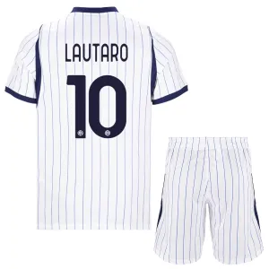 Inter Milan Lautaro Martínez 10 Djeca Nogometni Dresovi 2026/27 Gostujući (+ Kratke Hlače) Inter Milan Lautaro Martínez 10 Djeca Nogometni Dresovi 2026/27 Gostujući (+ Kratke Hlače)