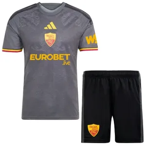 AS Roma Djeca Nogometni Dresovi 2026/27 Treći (+ Kratke Hlače) AS Roma Djeca Nogometni Dresovi 2026/27 Treći (+ Kratke Hlače)